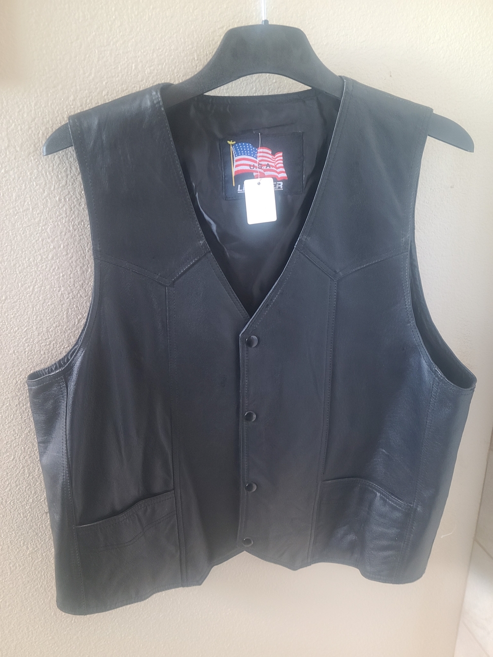 USA Leather New Large Black Men's Button-Front Vest